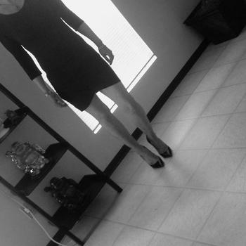 , 40 Caucasian female escort, Regina