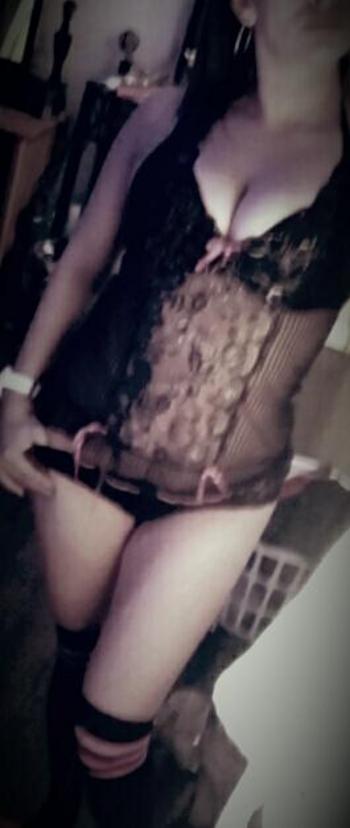 , 26  female escort, Regina