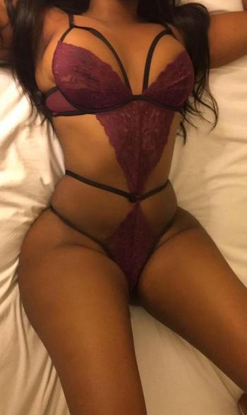 , 21  female escort, Regina